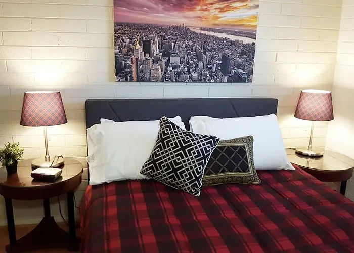 Asu Hot Location 2 Bed Cozy Convenient Apartment